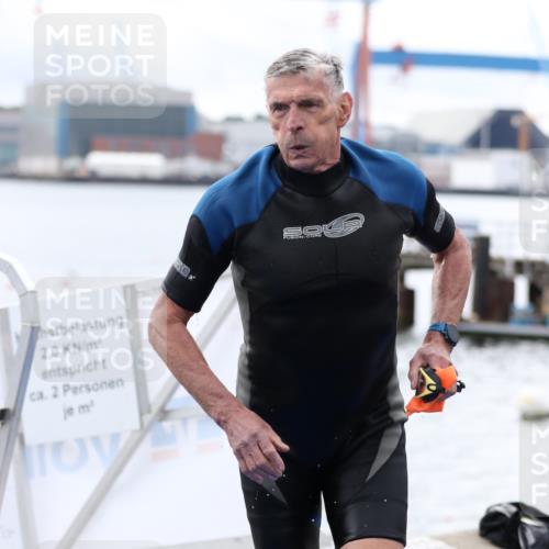 16.08.2026 - KN Förde Triathlon 2026 Antke Förster http://msf.ph/oto/9995609 16.08.2026 11:03:10 Schwimmen 315, 316, 357, 360, 370, 388, 389, 381 meine-sportfotos.de