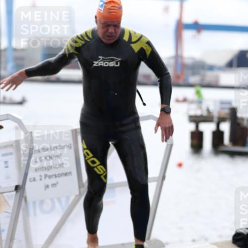 16.08.2026 - KN Förde Triathlon 2026 Antke Förster http://msf.ph/oto/9995634 16.08.2026 11:03:53 Schwimmen 379, 398, 403, 409, 334, 401, 409, 412, 422 meine-sportfotos.de