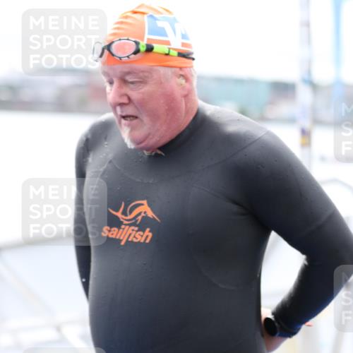 16.08.2026 - KN Förde Triathlon 2026 Antke Förster http://msf.ph/oto/9995647 16.08.2026 11:04:04 Schwimmen 379, 398, 403, 409, 422, 334, 401, 411, 412, 413 meine-sportfotos.de