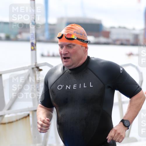 16.08.2026 - KN Förde Triathlon 2026 Antke Förster http://msf.ph/oto/9995655 16.08.2026 11:04:09 Schwimmen 398, 401, 403, 409, 412, 422, 334, 408, 411, 413 meine-sportfotos.de