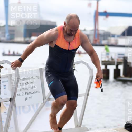 16.08.2026 - KN Förde Triathlon 2026 Antke Förster http://msf.ph/oto/9995657 16.08.2026 11:04:12 Schwimmen 334, 398, 401, 403, 409, 412, 422, 334, 408, 411, 413 meine-sportfotos.de
