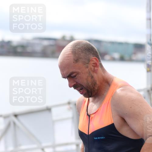 16.08.2026 - KN Förde Triathlon 2026 Antke Förster http://msf.ph/oto/9995661 16.08.2026 11:04:14 Schwimmen 334, 398, 401, 409, 412, 422, 408, 411, 413 meine-sportfotos.de