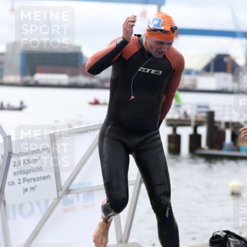 16.08.2026 - KN Förde Triathlon 2026 Antke Förster http://msf.ph/oto/9995663 16.08.2026 11:04:28 Schwimmen 334, 401, 411, 412, 408, 413, 430 meine-sportfotos.de
