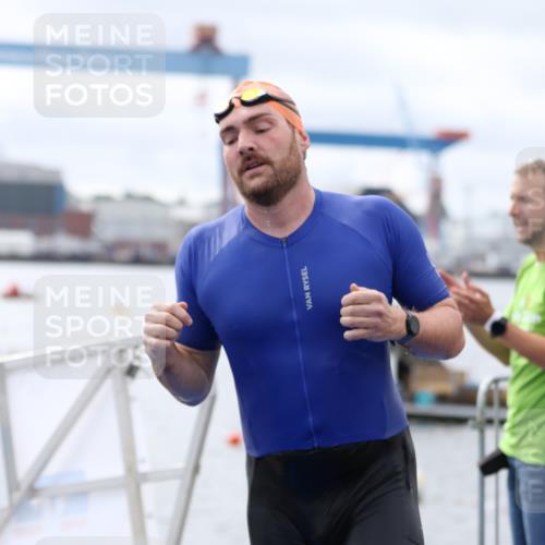 16.08.2026 - KN Förde Triathlon 2026 Antke Förster http://msf.ph/oto/9995680 16.08.2026 11:04:53 Schwimmen 408, 413, 430, 374, 386, 407 meine-sportfotos.de