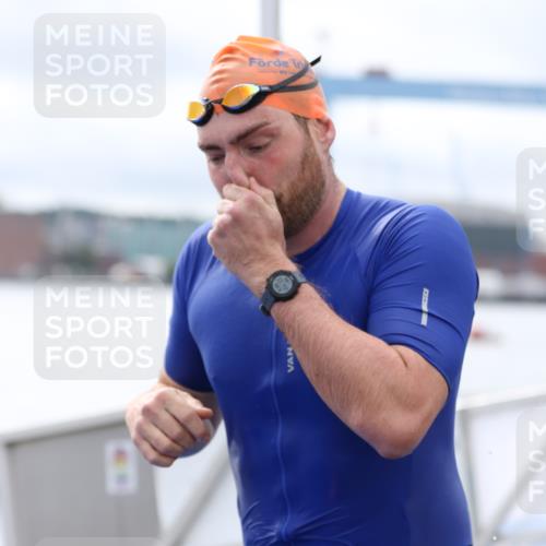 16.08.2026 - KN Förde Triathlon 2026 Antke Förster http://msf.ph/oto/9995682 16.08.2026 11:04:54 Schwimmen 408, 413, 430, 374, 386, 407 meine-sportfotos.de
