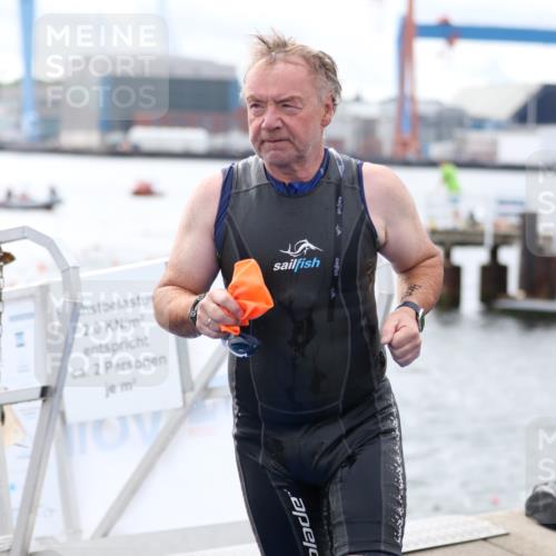 16.08.2026 - KN Förde Triathlon 2026 Antke Förster http://msf.ph/oto/9995698 16.08.2026 11:05:11 Schwimmen 374, 386, 407, 430, 393, 406, 432 meine-sportfotos.de