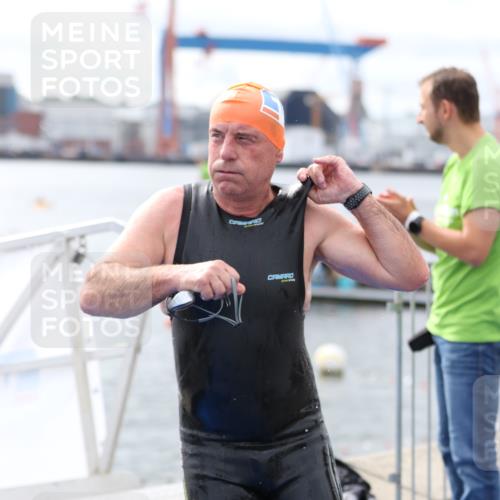 16.08.2026 - KN Förde Triathlon 2026 Antke Förster http://msf.ph/oto/9995705 16.08.2026 11:05:24 Schwimmen 374, 386, 406, 407, 393, 432 meine-sportfotos.de