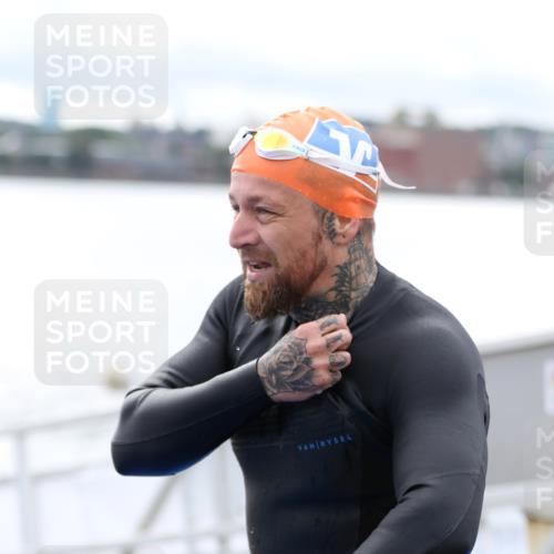16.08.2026 - KN Förde Triathlon 2026 Antke Förster http://msf.ph/oto/9995725 16.08.2026 11:05:59 Schwimmen 421, 400, 402, 803 meine-sportfotos.de