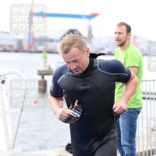 16.08.2026 - KN Förde Triathlon 2026 Antke Förster http://msf.ph/oto/9995726 16.08.2026 11:06:04 Schwimmen 400, 421, 402, 803 meine-sportfotos.de