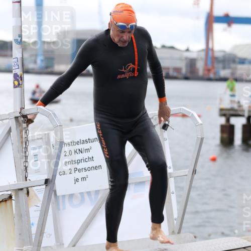 16.08.2026 - KN Förde Triathlon 2026 Antke Förster http://msf.ph/oto/9995730 16.08.2026 11:06:19 Schwimmen 400, 402, 421, 396, 399, 803 meine-sportfotos.de