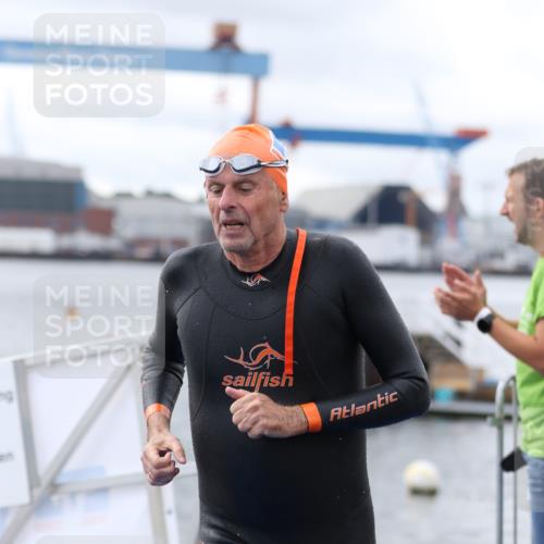 16.08.2026 - KN Förde Triathlon 2026 Antke Förster http://msf.ph/oto/9995733 16.08.2026 11:06:20 Schwimmen 400, 402, 803, 351, 396, 399, 803 meine-sportfotos.de