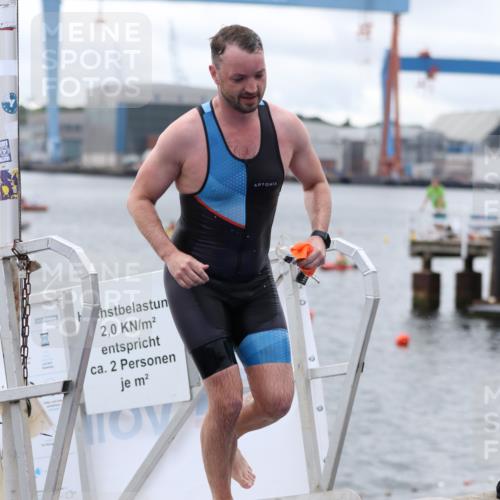 16.08.2026 - KN Förde Triathlon 2026 Antke Förster http://msf.ph/oto/9995741 16.08.2026 11:06:41 Schwimmen 396, 402, 803, 351, 396, 399, 416, 435 meine-sportfotos.de