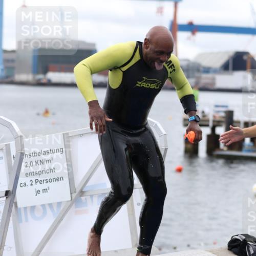 16.08.2026 - KN Förde Triathlon 2026 Antke Förster http://msf.ph/oto/9995752 16.08.2026 11:06:48 Schwimmen 351, 396, 399, 385, 416, 425, 435, 437, 801 meine-sportfotos.de