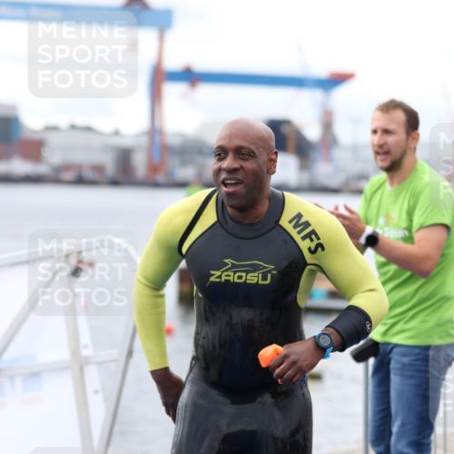 16.08.2026 - KN Förde Triathlon 2026 Antke Förster http://msf.ph/oto/9995754 16.08.2026 11:06:49 Schwimmen 351, 396, 399, 385, 416, 425, 435, 437, 801 meine-sportfotos.de