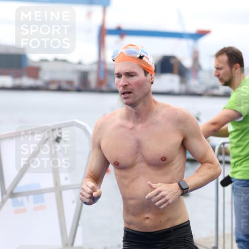16.08.2026 - KN Förde Triathlon 2026 Antke Förster http://msf.ph/oto/9995773 16.08.2026 11:07:11 Schwimmen 416, 425, 435, 437, 378, 385, 404, 801, 802 meine-sportfotos.de