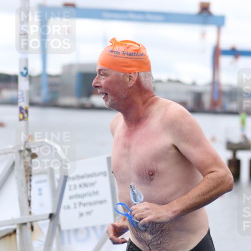 16.08.2026 - KN Förde Triathlon 2026 Antke Förster http://msf.ph/oto/9995785 16.08.2026 11:07:19 Schwimmen 378, 385, 416, 425, 435, 437, 801, 404, 417, 802 meine-sportfotos.de