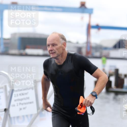 16.08.2026 - KN Förde Triathlon 2026 Antke Förster http://msf.ph/oto/9995790 16.08.2026 11:07:23 Schwimmen 378, 385, 416, 425, 435, 437, 801, 802, 404, 417 meine-sportfotos.de