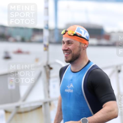 16.08.2026 - KN Förde Triathlon 2026 Antke Förster http://msf.ph/oto/9995798 16.08.2026 11:07:29 Schwimmen 378, 385, 404, 416, 425, 437, 801, 802, 414, 417, 427 meine-sportfotos.de