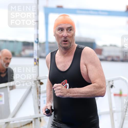 16.08.2026 - KN Förde Triathlon 2026 Antke Förster http://msf.ph/oto/9995810 16.08.2026 11:07:54 Schwimmen 414, 417, 427, 414 meine-sportfotos.de