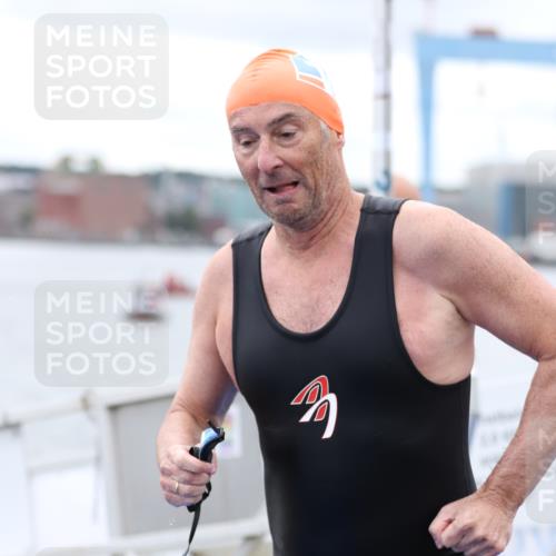 16.08.2026 - KN Förde Triathlon 2026 Antke Förster http://msf.ph/oto/9995812 16.08.2026 11:07:54 Schwimmen 414, 417, 427, 414 meine-sportfotos.de