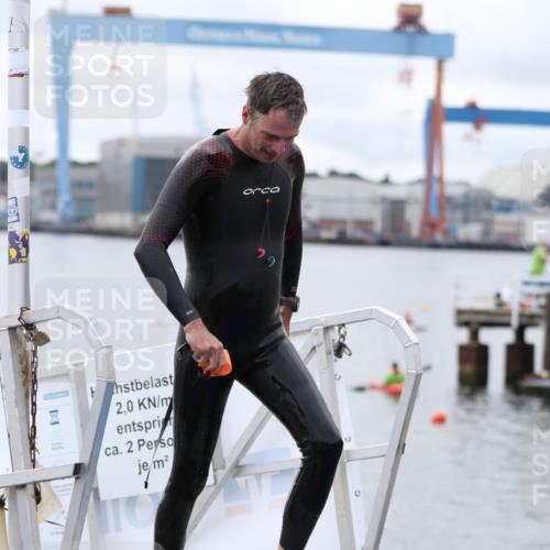 16.08.2026 - KN Förde Triathlon 2026 Antke Förster http://msf.ph/oto/9995818 16.08.2026 11:08:30 Schwimmen 428, 429 meine-sportfotos.de
