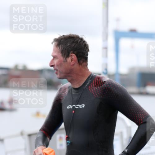 16.08.2026 - KN Förde Triathlon 2026 Antke Förster http://msf.ph/oto/9995823 16.08.2026 11:08:32 Schwimmen 428, 429 meine-sportfotos.de