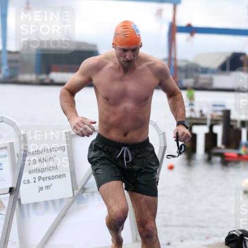 16.08.2026 - KN Förde Triathlon 2026 Antke Förster http://msf.ph/oto/9995862 16.08.2026 11:11:24 Schwimmen 424, 426, 439 meine-sportfotos.de