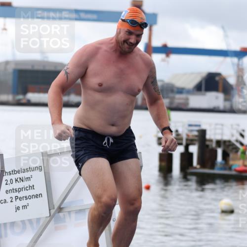 16.08.2026 - KN Förde Triathlon 2026 Antke Förster http://msf.ph/oto/9995869 16.08.2026 11:12:32 Schwimmen 436 meine-sportfotos.de