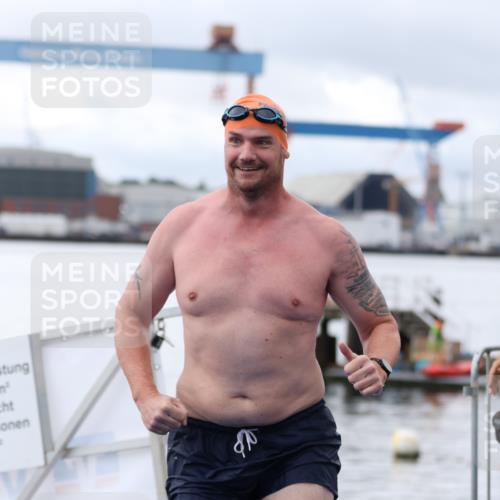 16.08.2026 - KN Förde Triathlon 2026 Antke Förster http://msf.ph/oto/9995870 16.08.2026 11:12:32 Schwimmen 436 meine-sportfotos.de