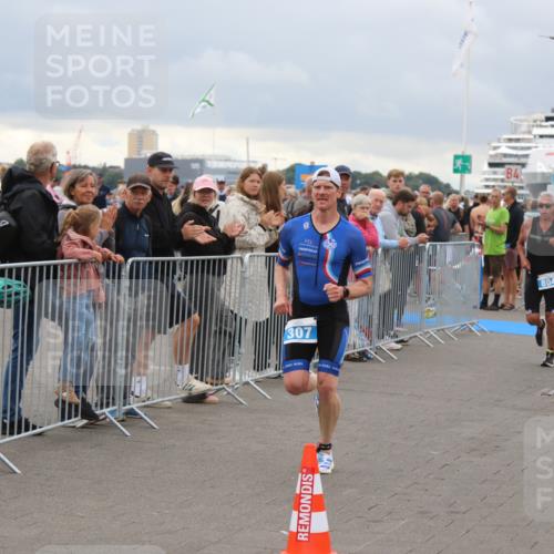 16.08.2026 - KN Förde Triathlon 2026 Markus Tischler http://msf.ph/oto/9995904 16.08.2026 11:47:49 Ziel  meine-sportfotos.de