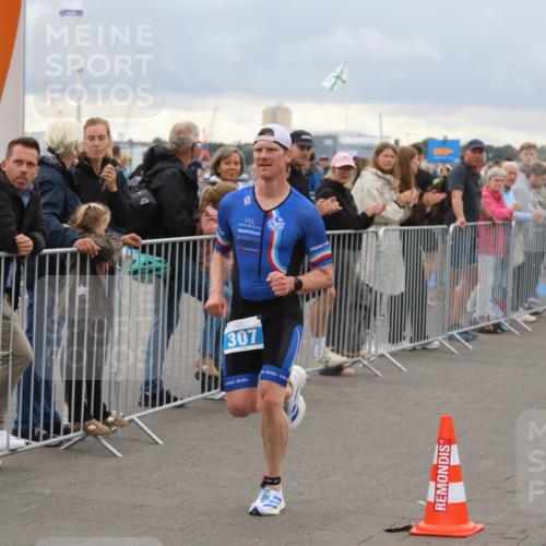 16.08.2026 - KN Förde Triathlon 2026 Markus Tischler http://msf.ph/oto/9995909 16.08.2026 11:47:49 Ziel  meine-sportfotos.de