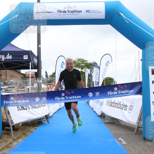 16.08.2026 - KN Förde Triathlon 2026 Markus Tischler http://msf.ph/oto/9995935 16.08.2026 11:50:42 Ziel 330, 330 meine-sportfotos.de