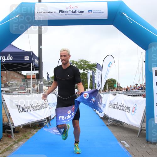 16.08.2026 - KN Förde Triathlon 2026 Markus Tischler http://msf.ph/oto/9995938 16.08.2026 11:50:42 Ziel 330, 330 meine-sportfotos.de