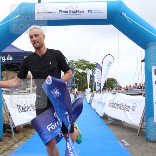 16.08.2026 - KN Förde Triathlon 2026 Markus Tischler http://msf.ph/oto/9995941 16.08.2026 11:50:43 Ziel 330, 330 meine-sportfotos.de