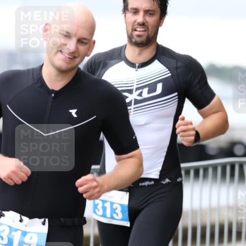 16.08.2026 - KN Förde Triathlon 2026 Antke Förster http://msf.ph/oto/9995994 16.08.2026 11:38:59 Laufen  meine-sportfotos.de