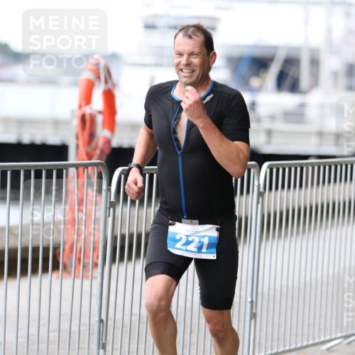 16.08.2026 - KN Förde Triathlon 2026 Antke Förster http://msf.ph/oto/9995998 16.08.2026 11:39:33 Laufen  meine-sportfotos.de