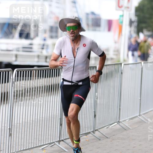 16.08.2026 - KN Förde Triathlon 2026 Antke Förster http://msf.ph/oto/9996002 16.08.2026 11:39:35 Laufen  meine-sportfotos.de