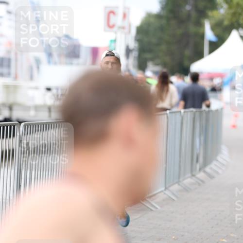 16.08.2026 - KN Förde Triathlon 2026 Antke Förster http://msf.ph/oto/9996058 16.08.2026 11:42:23 Laufen  meine-sportfotos.de