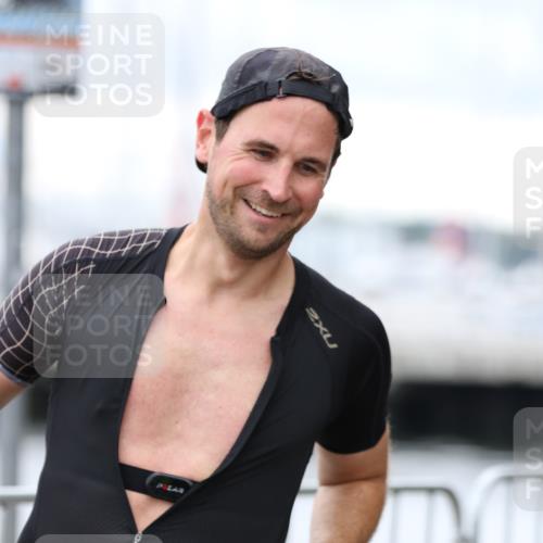 16.08.2026 - KN Förde Triathlon 2026 Antke Förster http://msf.ph/oto/9996074 16.08.2026 11:42:58 Laufen  meine-sportfotos.de