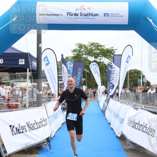16.08.2026 - KN Förde Triathlon 2026 Markus Tischler http://msf.ph/oto/9996075 16.08.2026 11:53:38 Ziel 319, 319 meine-sportfotos.de
