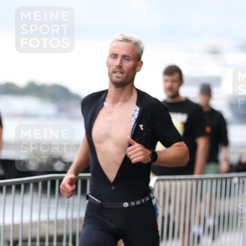 16.08.2026 - KN Förde Triathlon 2026 Antke Förster http://msf.ph/oto/9996090 16.08.2026 11:43:17 Laufen  meine-sportfotos.de
