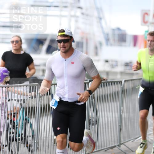 16.08.2026 - KN Förde Triathlon 2026 Antke Förster http://msf.ph/oto/9996095 16.08.2026 11:43:32 Laufen  meine-sportfotos.de