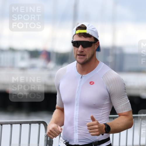 16.08.2026 - KN Förde Triathlon 2026 Antke Förster http://msf.ph/oto/9996098 16.08.2026 11:43:34 Laufen  meine-sportfotos.de