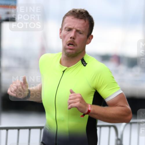 16.08.2026 - KN Förde Triathlon 2026 Antke Förster http://msf.ph/oto/9996100 16.08.2026 11:43:36 Laufen  meine-sportfotos.de