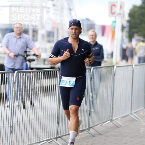 16.08.2026 - KN Förde Triathlon 2026 Antke Förster http://msf.ph/oto/9996118 16.08.2026 11:44:16 Laufen  meine-sportfotos.de
