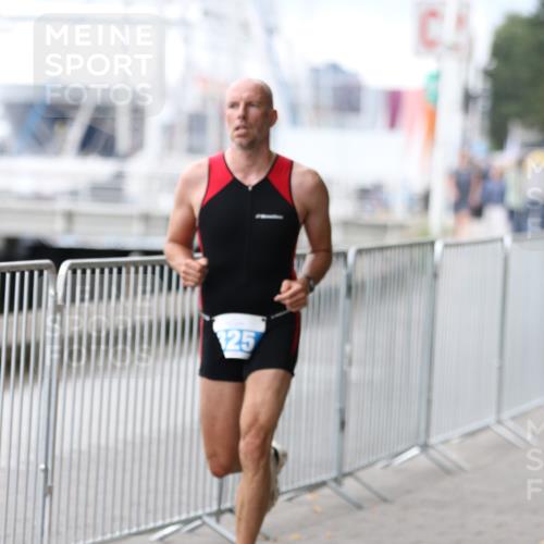 16.08.2026 - KN Förde Triathlon 2026 Antke Förster http://msf.ph/oto/9996124 16.08.2026 11:44:27 Laufen  meine-sportfotos.de