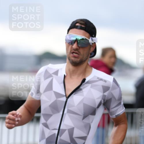 16.08.2026 - KN Förde Triathlon 2026 Antke Förster http://msf.ph/oto/9996135 16.08.2026 11:44:53 Laufen  meine-sportfotos.de