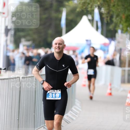 16.08.2026 - KN Förde Triathlon 2026 Antke Förster http://msf.ph/oto/9996156 16.08.2026 11:45:54 Laufen  meine-sportfotos.de