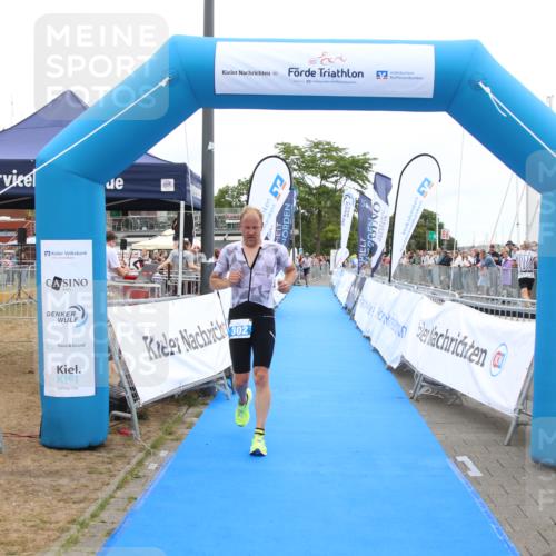 16.08.2026 - KN Förde Triathlon 2026 Markus Tischler http://msf.ph/oto/9996181 16.08.2026 11:54:58 Ziel 302, 302 meine-sportfotos.de