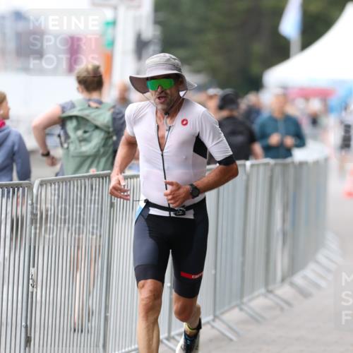 16.08.2026 - KN Förde Triathlon 2026 Antke Förster http://msf.ph/oto/9996197 16.08.2026 11:46:53 Laufen  meine-sportfotos.de